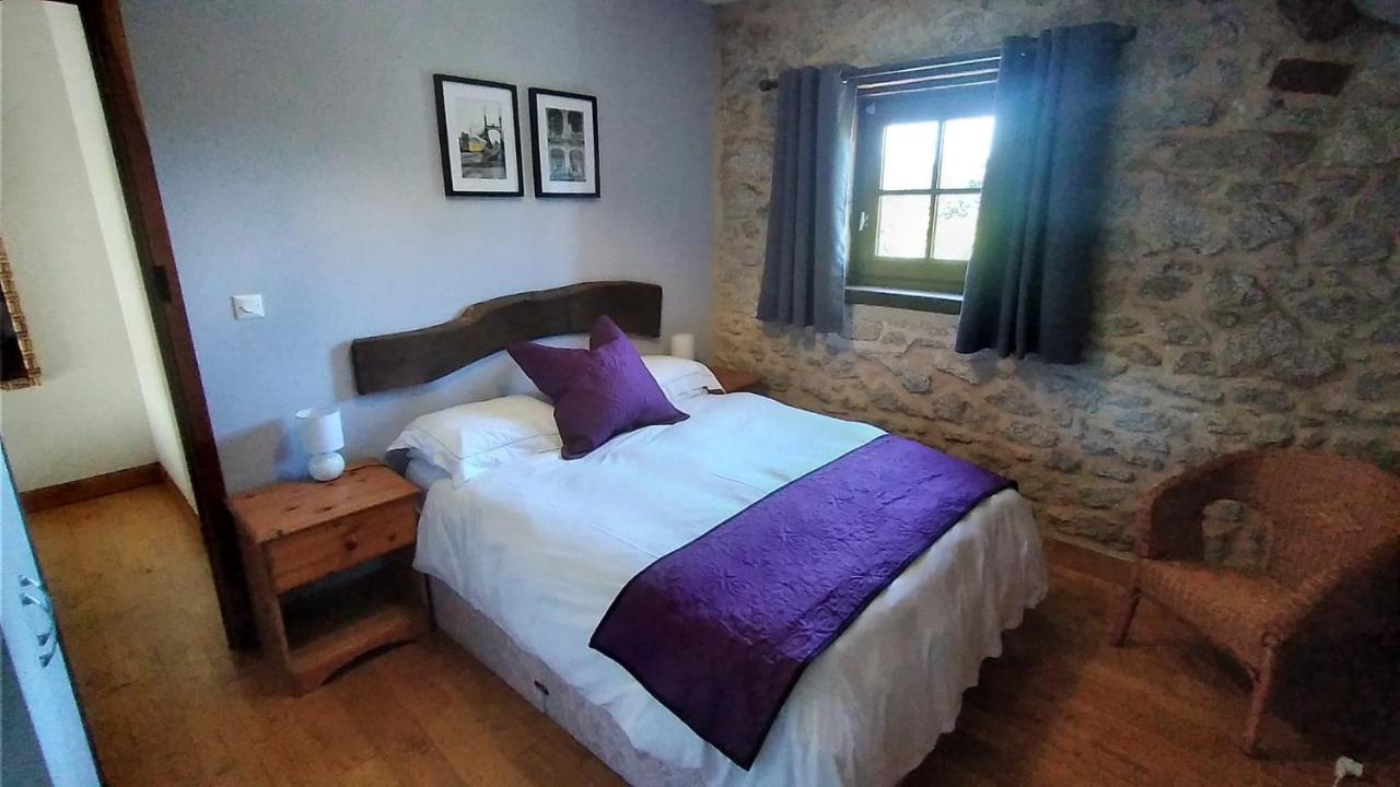 Character 2 Bed Cottage Within Walking Distance Of Bar/Restaurants Piegut-Pluviers Luaran gambar