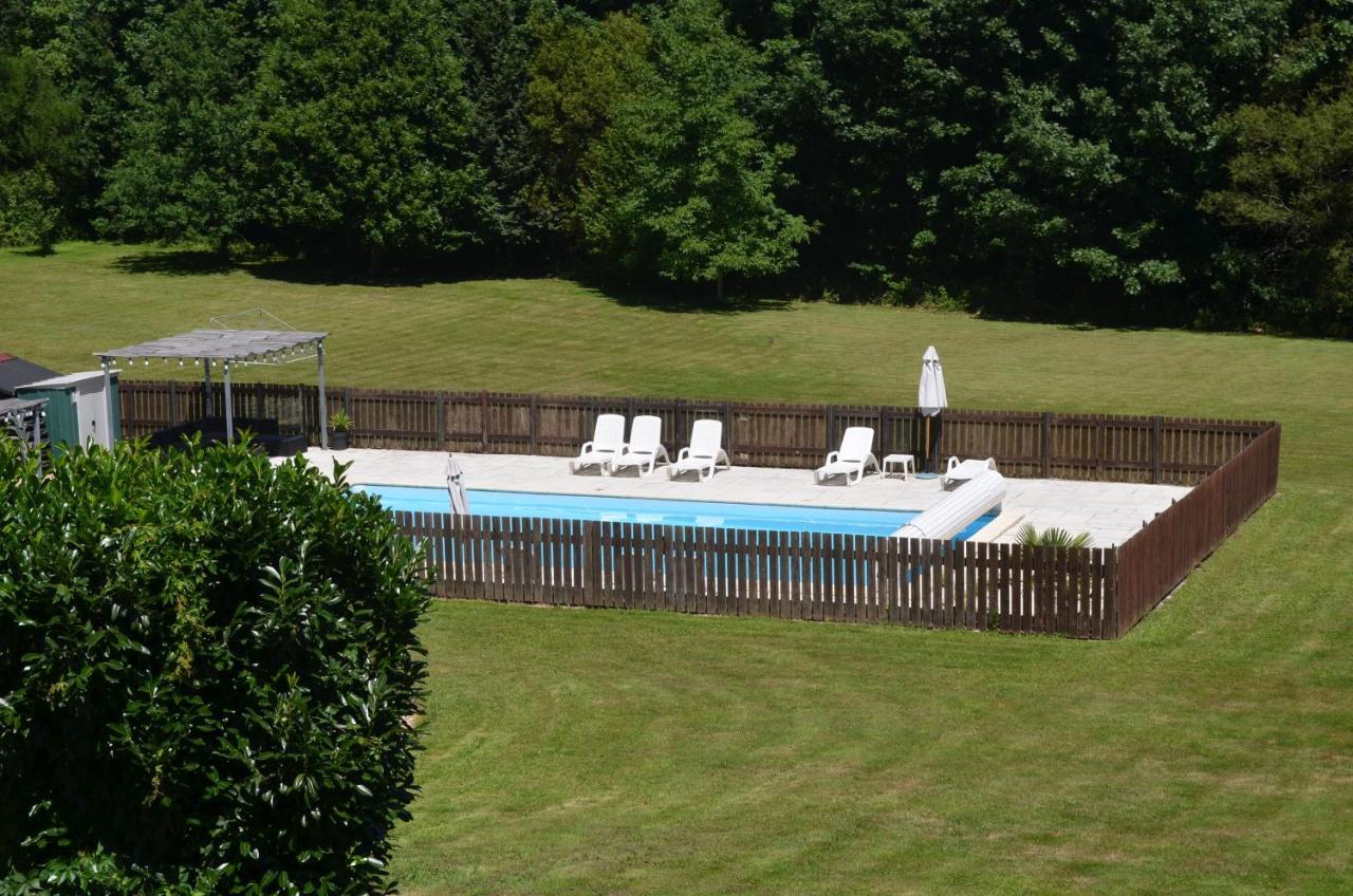 Character 2 Bed Cottage Within Walking Distance Of Bar/Restaurants Piegut-Pluviers Luaran gambar