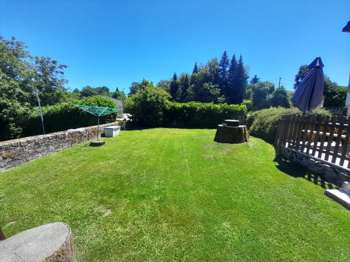 Character 2 Bed Cottage Within Walking Distance Of Bar/Restaurants Piegut-Pluviers Luaran gambar